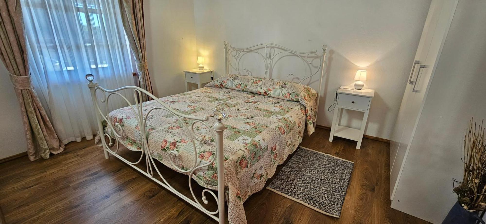 Apartments Vesna With Pool - New! Sveti Lovreč Pazenatički Chambre photo