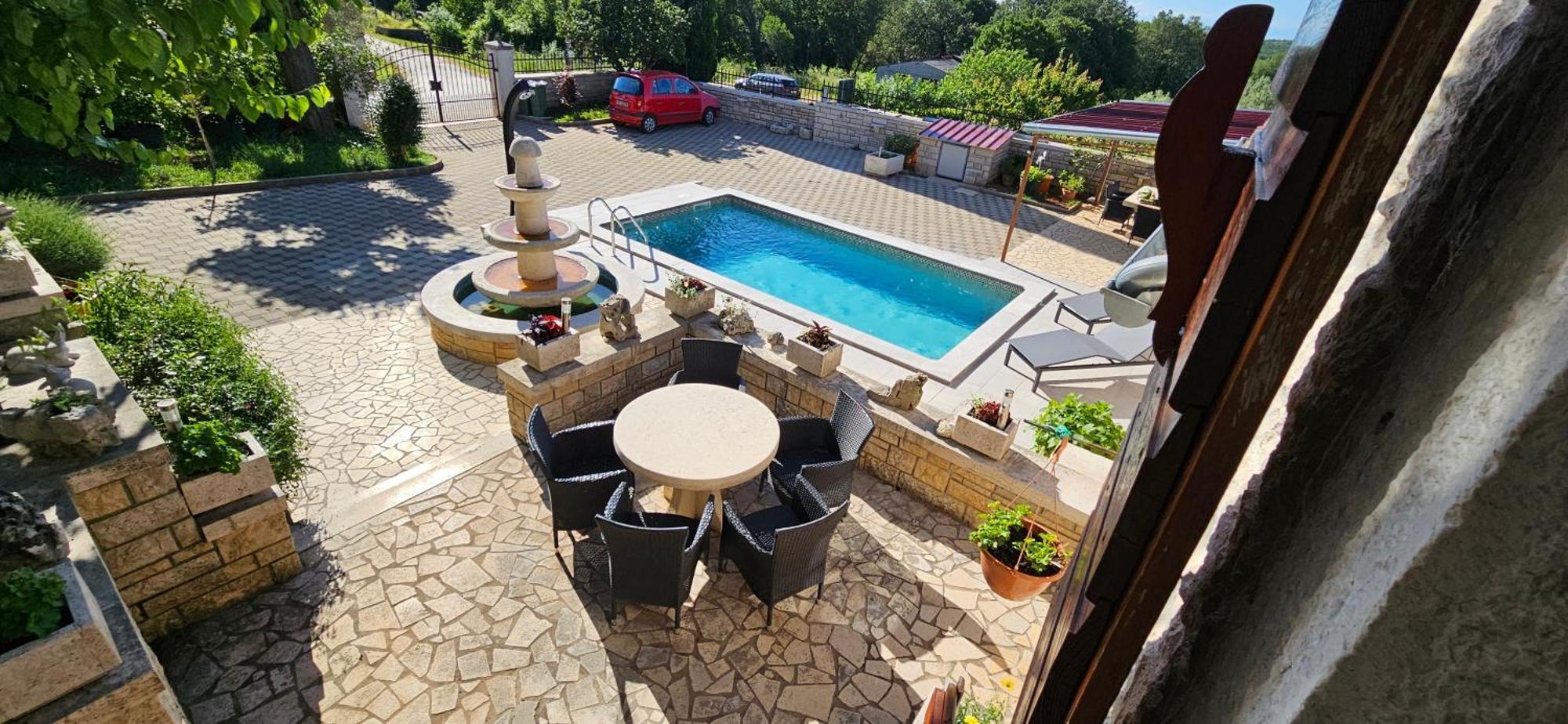 Apartments Vesna With Pool - New! Sveti Lovreč Pazenatički Chambre photo