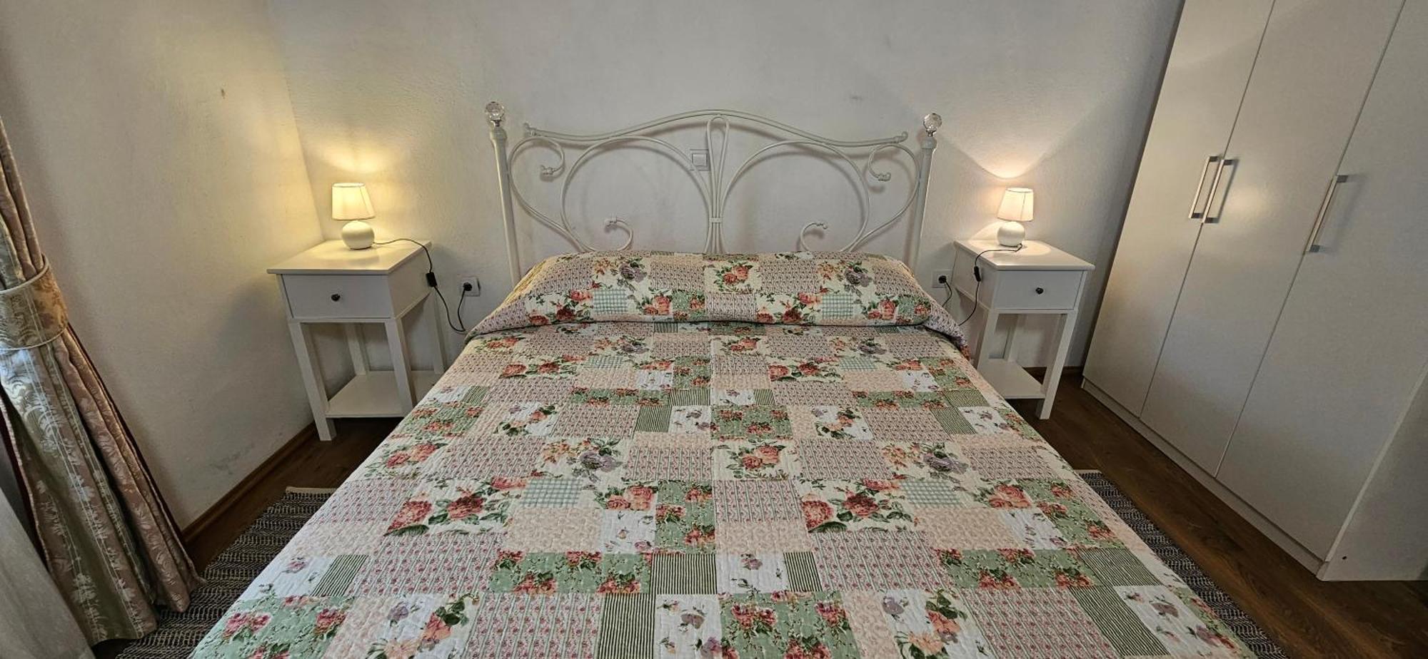 Apartments Vesna With Pool - New! Sveti Lovreč Pazenatički Chambre photo
